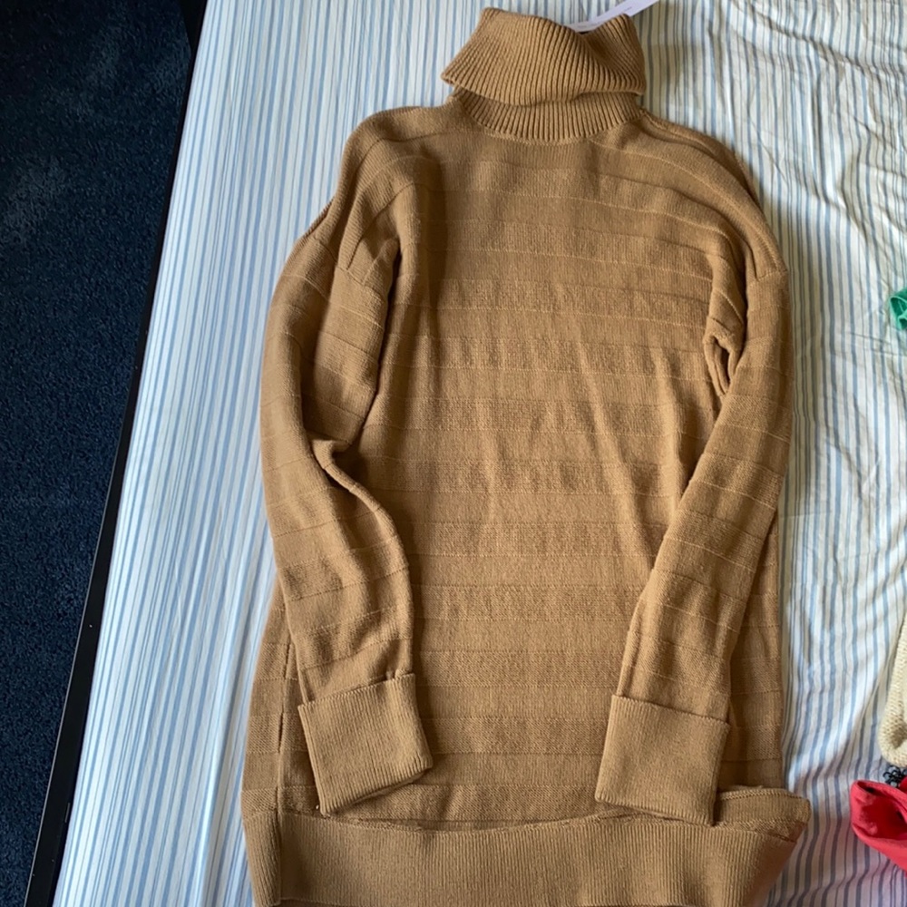 BCBG sweater